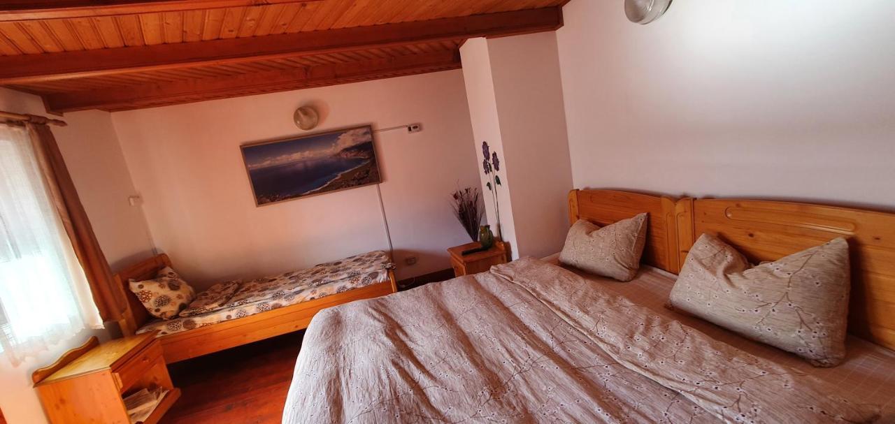 Casa Colt De Rai Villa Brezoi Luaran gambar