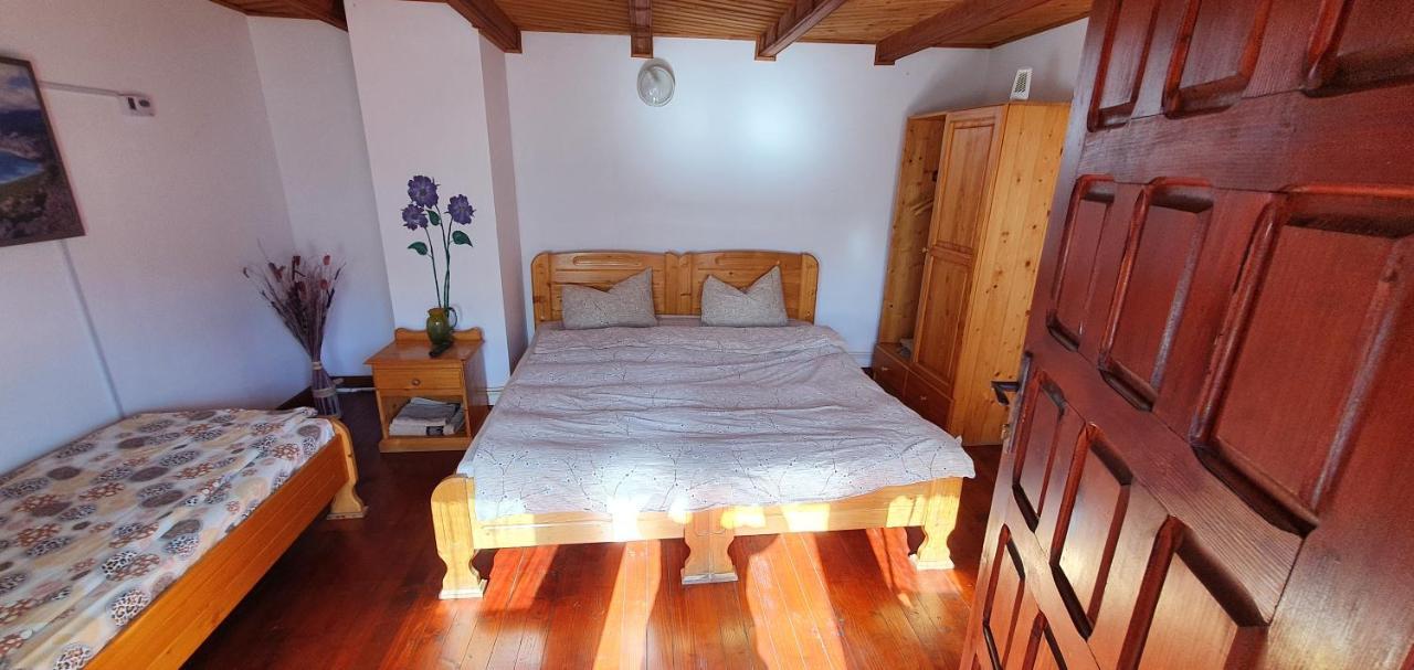 Casa Colt De Rai Villa Brezoi Luaran gambar