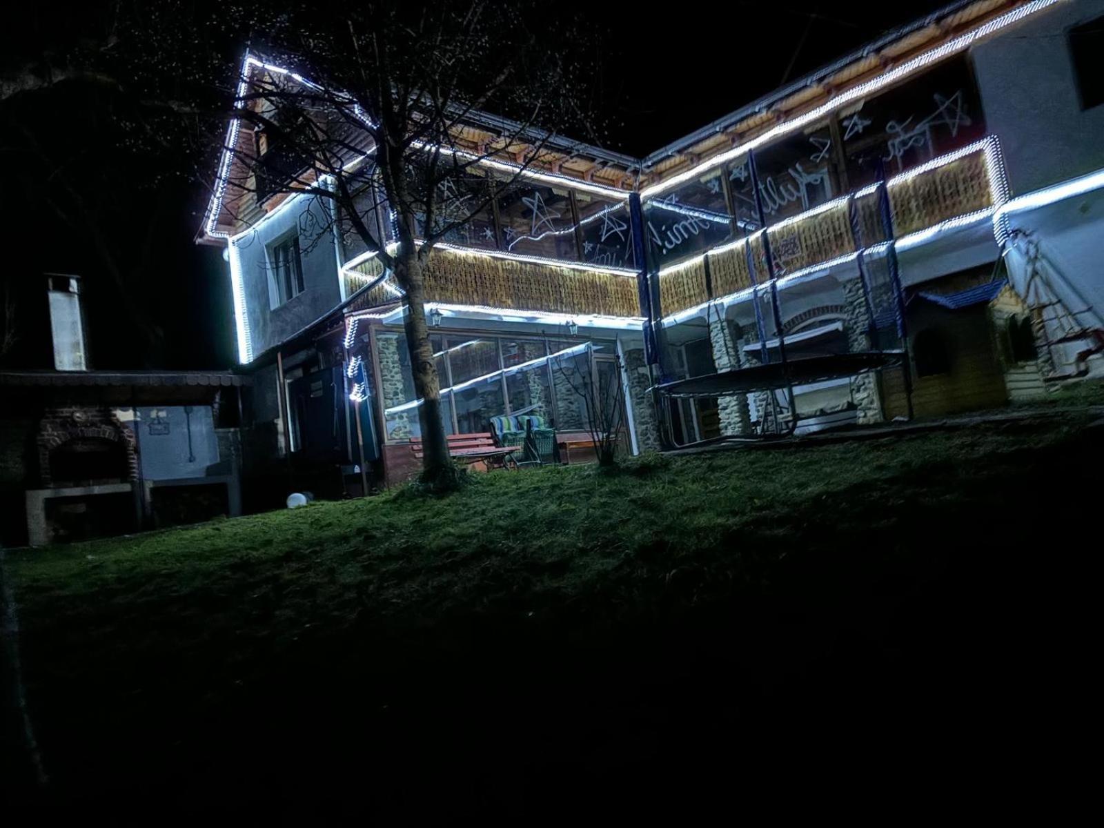 Casa Colt De Rai Villa Brezoi Luaran gambar