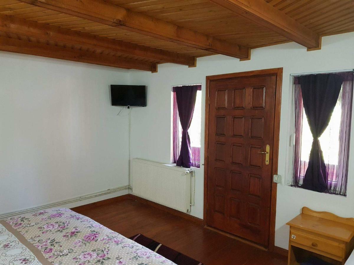 Casa Colt De Rai Villa Brezoi Luaran gambar